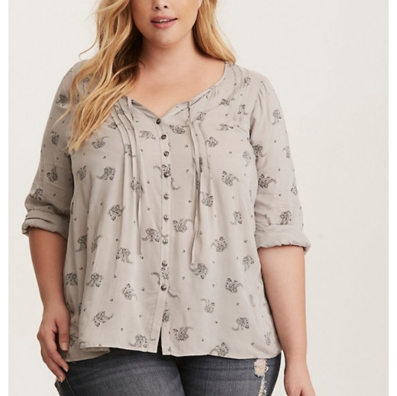torrid Tops - Torrid Paisley Print Pleated Button Front Blouse